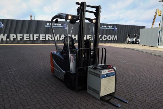 Still RX50-15 Electric, Duplex Mast 3700mm, Freelift 185 RX50-15 Electric, Duplex Mast 3700mm, Freelift 185 2008 2 Forklif...