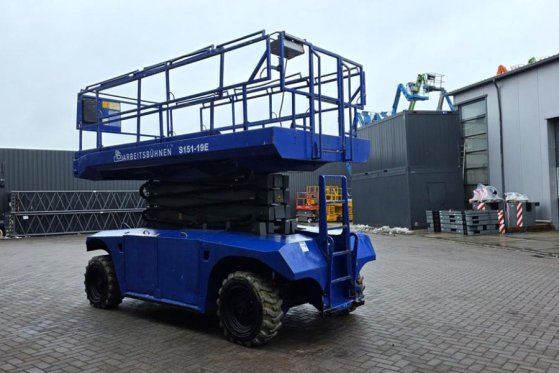 PB LIFT S151-19EGI Electric, 4x4 Drive, 15m Working H PB LIFT S151-19EGI Electric, 4x4 Drive, 15m Working H 2010 2 Scissor...