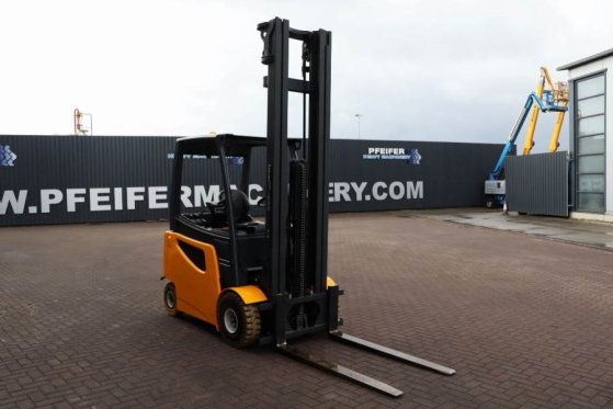 Jungheinrich EFG425K Valid inspection, *Guarantee! Electric, Li EFG425K Valid inspection, *Guarantee! Electric, Li 2015 2 ...