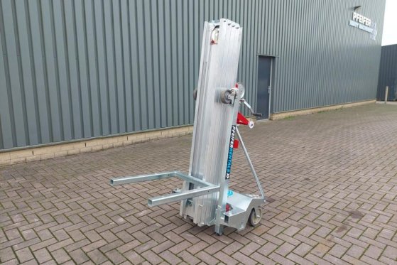 AlpLift Large 620 Material Lift, Valid inspection, *Guaran Alplift Large 620 Material Lift, Valid inspection, *Guaran 2023...