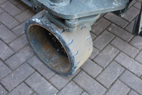 Holland Lift Ecostar HL-9714 Electric, 12m Working Height, 325k Holland lift Ecostar HL-9714 Electric, 12m Working Height,...