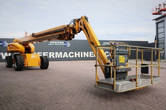 JLG 1350SJP Diesel, 4x4x4 Drive 43.3m Working Height, 1350SJP Diesel, 4x4x4 Drive 43.3m Working Height, 2010 2 image 18