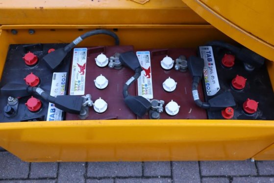 Snorkel A38E Electric, 13.5m Working Height, 6.1m Reach, 2 A38E Electric, 13.5m Working Height, 6.1m Reach, 2 2011 2 image 7