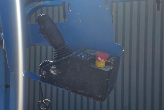 Genie GS3246 Electric, Working Height 11.75 m, 318kg Cap GS3246 Electric, Working Height 11.75 m, 318kg Cap 2015 2 Scissor...