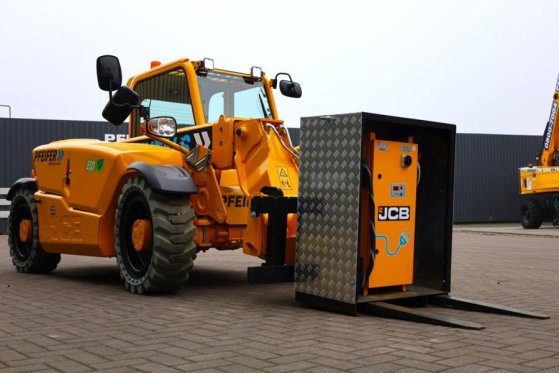 JCB 525-60E Fully Electric, 2500kg Capacity, 6m Liftin 525-60E Fully Electric, 2500kg Capacity, 6m Liftin 2022 2 image 52