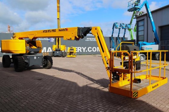 Haulotte HT28RTJ Pro Guarantee! 4x4x4 Drive, 28 m Working H Haulotte HT28RTJ Pro Guarantee! 4x4x4 Drive, 28 m Working H 20...