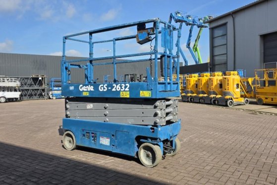 Genie GS2632 Electric, 10m Working Height, 227kg Capacit GS2632 Electric, 10m Working Height, 227kg Capacit 2015 2 image 7
