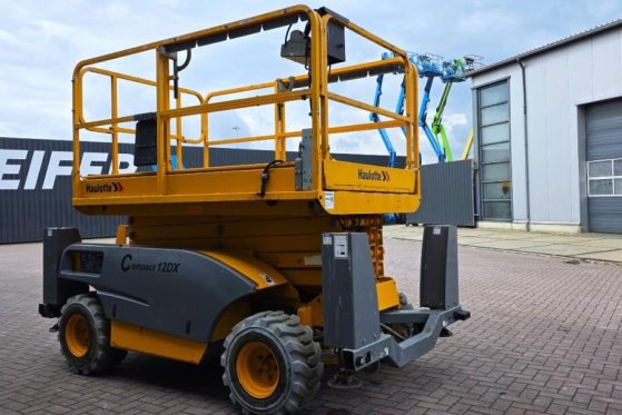 Haulotte Compact 12DX Diesel, 4x4 Drive, 12m Working Height Haulotte Compact 12DX Diesel, 4x4 Drive, 12m Working Height 20...