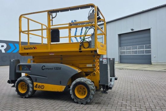Haulotte Compact 12DX Diesel, 4x4 Drive, 12m Working Height Haulotte Compact 12DX Diesel, 4x4 Drive, 12m Working Height 20...