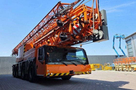 Liebherr MK88-4.1 Dutch vehicle registration, Valid inspect MK88-4.1 Dutch vehicle registration, Valid inspect 2020 2 Towe...