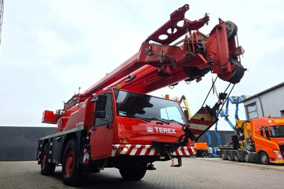 Terex AC35L Diesel, 4x4x4 Drive, 40t Capacity, 37.4m Mai AC35L Diesel, 4x4x4 Drive, 40t Capacity, 37.4m Mai 2007 2 Mobile ...