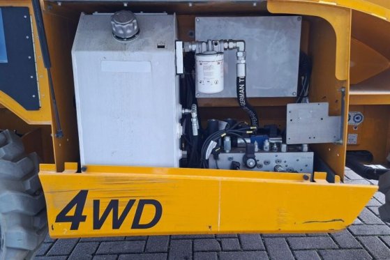 Haulotte Compact 12DX Diesel, 4x4 Drive, 12m Working Height Haulotte Compact 12DX Diesel, 4x4 Drive, 12m Working Height 20...