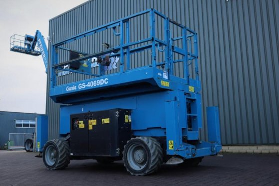 Genie GS4069 Electric, 14m Working Height, 363kg Capacit GS4069 Electric, 14m Working Height, 363kg Capacit 2014 2 Scissor...