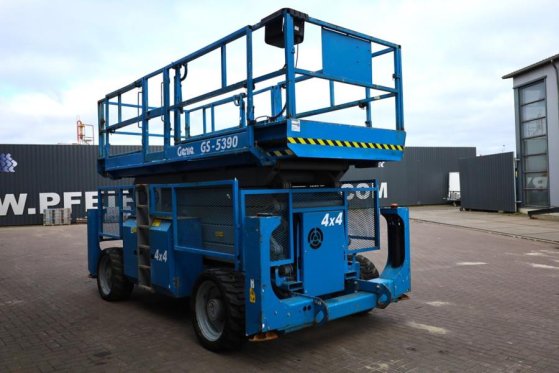 Genie GS5390 Diesel, 4x4 Drive, 18.15m Working Height, 6 GS5390 Diesel, 4x4 Drive, 18.15m Working Height, 6 2012 2 Scissor...