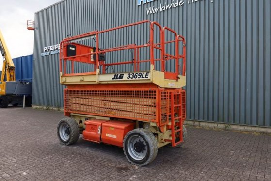 JLG 3369LE Electric, 12m Working Height, 450kg Capacit 3369LE Electric, 12m Working Height, 450kg Capacit 2008 2 Scissor L...