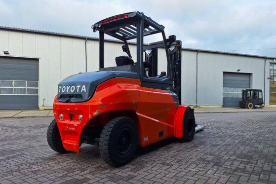 Toyota 9FBM70T Electric, 7 Tons Capacity, Lift Height 4.7 9FBM70T Electric, 7 Tons Capacity, Lift Height 4.7 2022 2 Forkli...