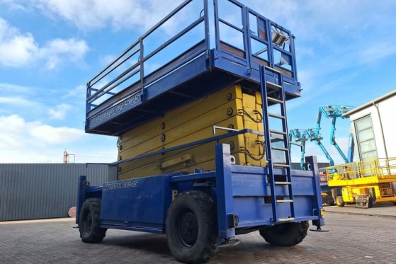 JLG 245-25 Diesel, 4x4 Drive, 26m Working Height, 750k 245-25 Diesel, 4x4 Drive, 26m Working Height, 750k 2008 2 Scissor L...