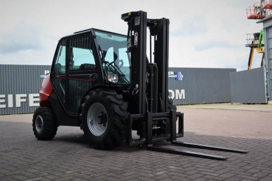 Manitou MC25-4 Valid Inspection, *Guarantee, Diesel, 4x4 MC25-4 Valid Inspection, *Guarantee, Diesel, 4x4 2022 2 Rough Ter...