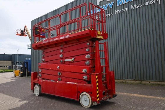 PB LIFT S225-12ES Electric, 22.5m Working Height, 450 PB LIFT S225-12ES Electric, 22.5m Working Height, 450 2010 2 Scissor...