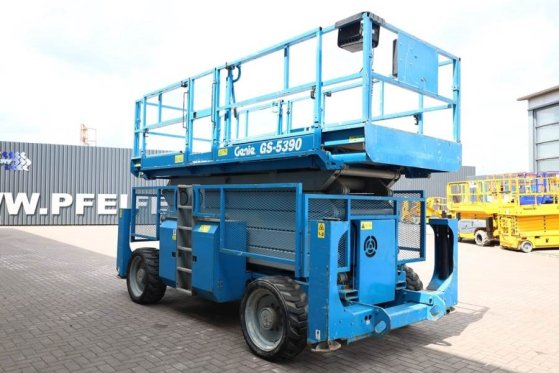 Genie GS5390 Diesel, 4x4 Drive, 18.15m Working Height, 6 GS5390 Diesel, 4x4 Drive, 18.15m Working Height, 6 2013 2 Scissor...