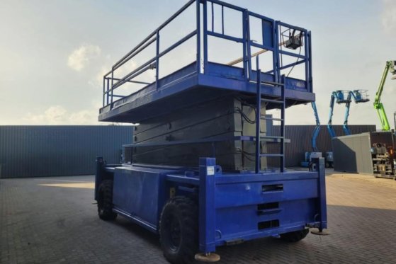 Liftlux SL205-25 D4WDS/P As-Is, Diesel, 4x4 Drive, Hydraul Liftlux SL205-25 D4WDS/P As-Is, Diesel, 4x4 Drive, Hydraul 2001...