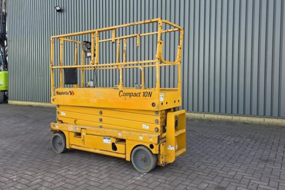 Haulotte Compact 10N Electric, 10m Working Height, 230kg Ca Haulotte Compact 10N Electric, 10m Working Height, 230kg Ca 20...