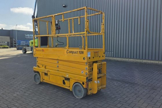 Haulotte Compact 10N Electric, 10m Working Height, 230kg Ca Haulotte Compact 10N Electric, 10m Working Height, 230kg Ca 20...