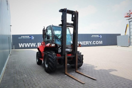 Manitou M30-4 Diesel, 4x4 Drive, 3t Capacity, Triplex Mast M30-4 Diesel, 4x4 Drive, 3t Capacity, Triplex Mast 2015 2 Rough...