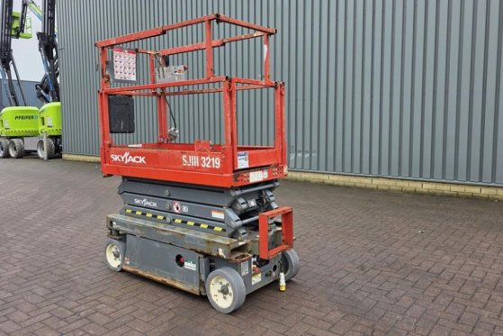 SkyJack SJ3219 As-Is, Electric, 8m Working Height, 227kg C Skyjack SJ3219 As-Is, Electric, 8m Working Height, 227kg C 2014...