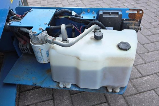 Genie GS2632 Electric, 10m Working Height, Non Marking T GS2632 Electric, 10m Working Height, Non Marking T 2015 2 Scissor...