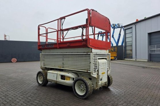 JLG 4069LE Electric, 14.2m Working Height, 360kg Capac 4069LE Electric, 14.2m Working Height, 360kg Capac 2008 2 Scissor L...