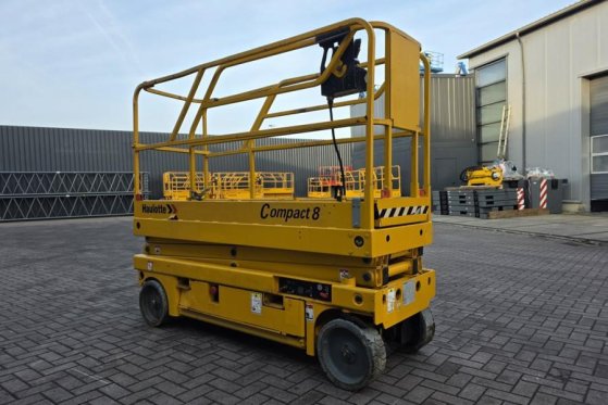 Haulotte Compact 8 Electric, 8.2m Working Height, 350kg Cap Haulotte Compact 8 Electric, 8.2m Working Height, 350kg Cap 20...