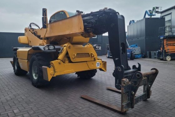 Manitou MRT2150 Privilege As-Is, Diesel, 4x4x4 Drive, 20.6 MRT2150 Privilege As-Is, Diesel, 4x4x4 Drive, 20.6 2012 2 image 23