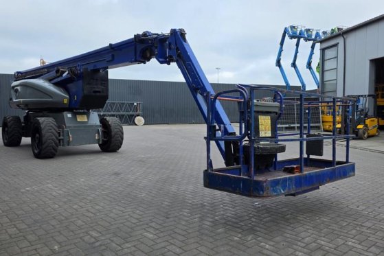JLG 1250AJP Diesel, 4x4x4 Drive, 40.1m Working Height, 1250AJP Diesel, 4x4x4 Drive, 40.1m Working Height, 2009 2 image 8