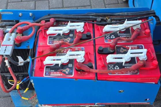 Genie GS3246 Electric, Working Height 11.75 m, 318kg Cap GS3246 Electric, Working Height 11.75 m, 318kg Cap 2015 2 Scissor...