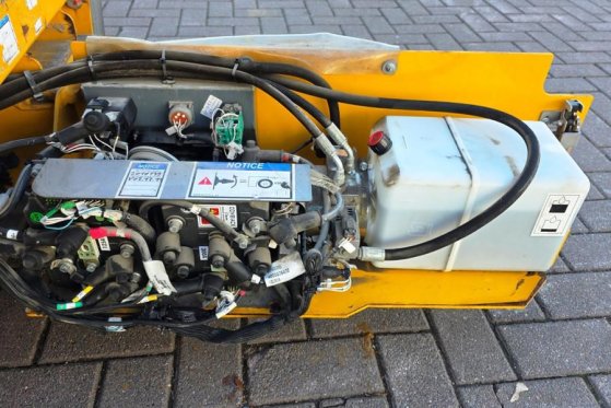 Haulotte Optimum 8 Electric, 7.77m Working Height, 230kg Ca Haulotte Optimum 8 Electric, 7.77m Working Height, 230kg Ca 20...