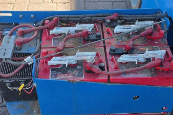 Genie GS3246 Electric, Working Height 11.75 m, 318kg Cap GS3246 Electric, Working Height 11.75 m, 318kg Cap 2015 2 Scissor...