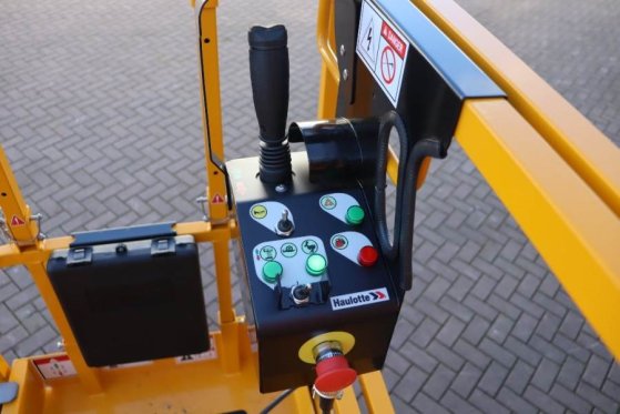 Haulotte Compact 10N Valid Iinspection, *Guarantee! 10m Wor Haulotte Compact 10N Valid Iinspection, *Guarantee! 10m Wor 20...