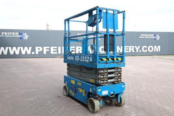 Genie GS1932 Electric, Working Height 7.8 m, 227kg Capac 4842 2013 2 Scissor Lifts image 8