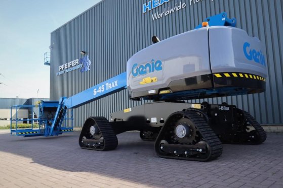 Genie S45XC Trax Valid inspection, *Guarantee! Diesel, 4 S45XC Trax Valid inspection, *Guarantee! Diesel, 4 2022 2 image 8