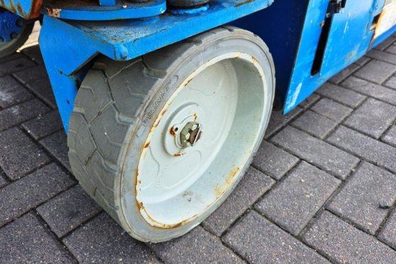 Genie GS3246 Electric, Working Height 11.75 m, 318kg Cap GS3246 Electric, Working Height 11.75 m, 318kg Cap 2013 2 Scissor...