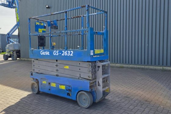 Genie GS2632 Electric, 10m Working Height, 227kg Capacit GS2632 Electric, 10m Working Height, 227kg Capacit 2015 2 image 8