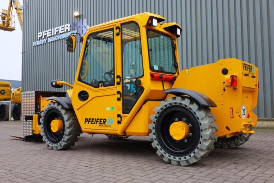 JCB 525-60E Fully Electric, 2500kg Capacity, 6m Liftin 525-60E Fully Electric, 2500kg Capacity, 6m Liftin 2022 2 image 38