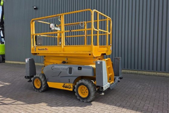 Haulotte Compact 12DX Diesel, 4x4 Drive, 12m Working Height Haulotte Compact 12DX Diesel, 4x4 Drive, 12m Working Height 20...