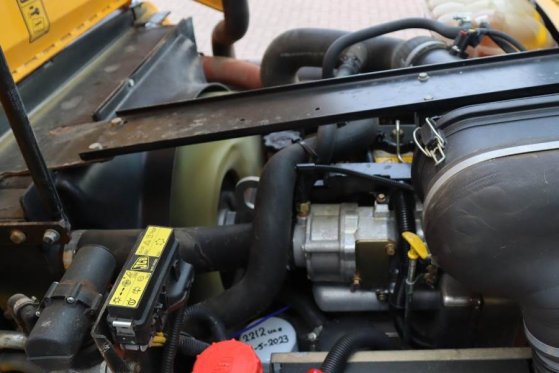 JCB 926 Diesel, 4x4 Drive, Triplex mast, 5500mm Liftin 10215 2014 2 Rough Terrain Forklift image 9