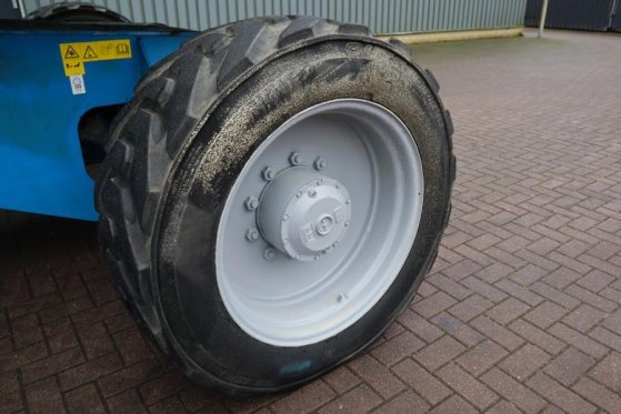 Genie S125 Diesel, 4x4x4 Drive, 40.1m Working Height, 24 S125 Diesel, 4x4x4 Drive, 40.1m Working Height, 24 2013 2 image 9