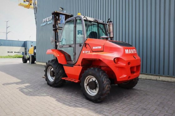 Manitou M30-4 Diesel, 4x4 Drive, 3t Capacity, Triplex Mast M30-4 Diesel, 4x4 Drive, 3t Capacity, Triplex Mast 2015 2 Rough...
