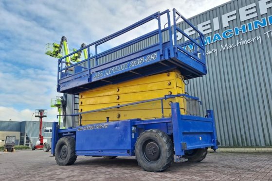 JLG 245-25 Diesel, 4x4 Drive, 26m Working Height, 750k 245-25 Diesel, 4x4 Drive, 26m Working Height, 750k 2008 2 Scissor L...