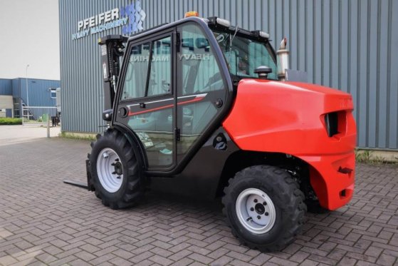 Manitou MC25-4 Valid Inspection, *Guarantee, Diesel, 4x4 MC25-4 Valid Inspection, *Guarantee, Diesel, 4x4 2022 2 Rough Ter...