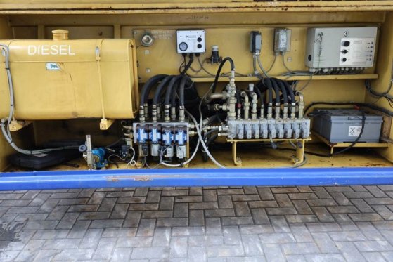 Liftlux SL245-25D 4WD Diesel, 4x4 Drive, 26.5m Working Hei Liftlux SL245-25D 4WD Diesel, 4x4 Drive, 26.5m Working Hei 2003...